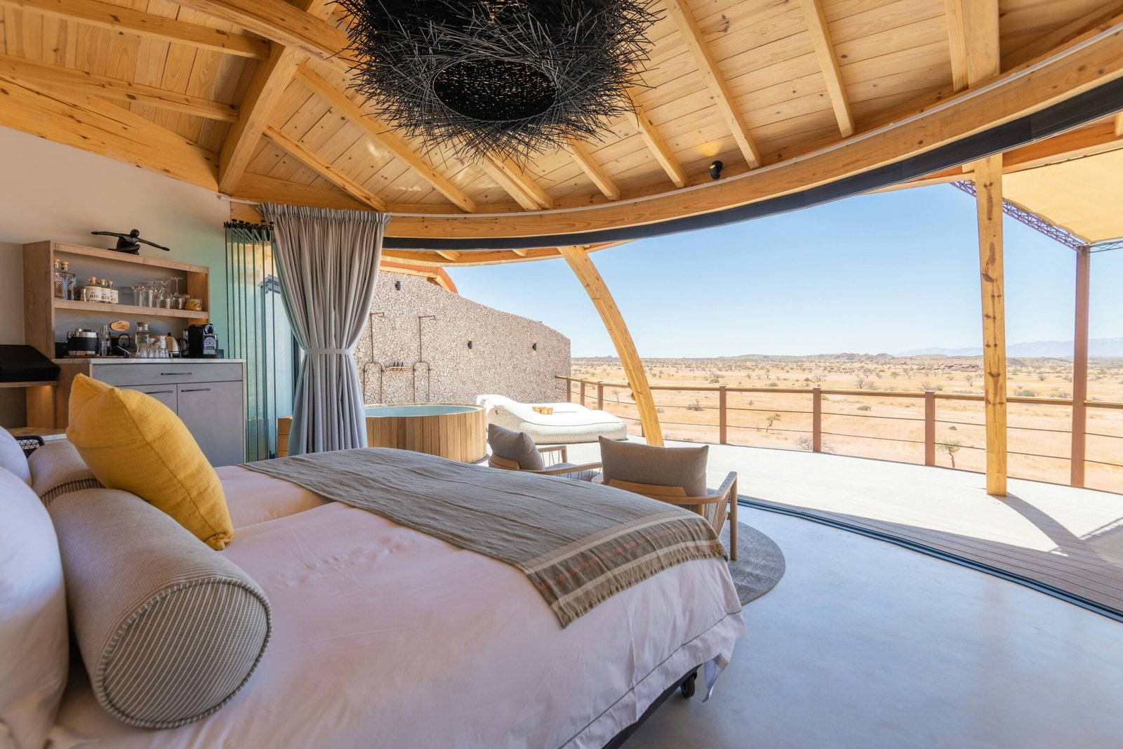 ultimate-safaris-namibia-NDdVk-P-dTY-unsplash
