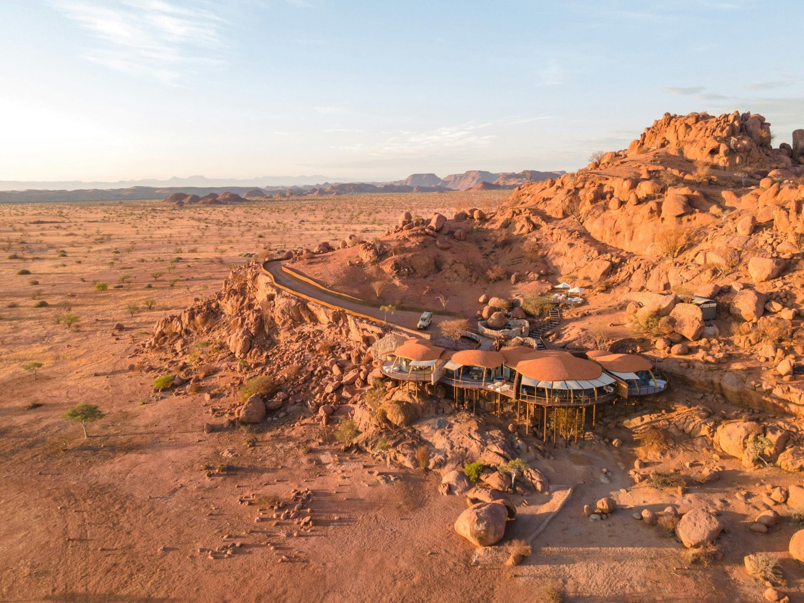 ultimate-safaris-namibia-c7hFtUg4Z94-unsplash